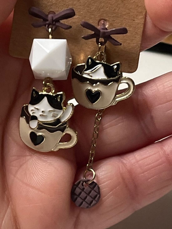 Jewelry - Cat in Teacup Asymmetrical Mismatched Earrings